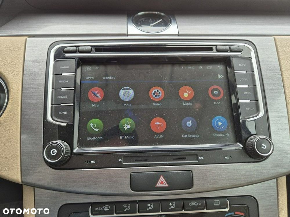 Volkswagen Passat - 32