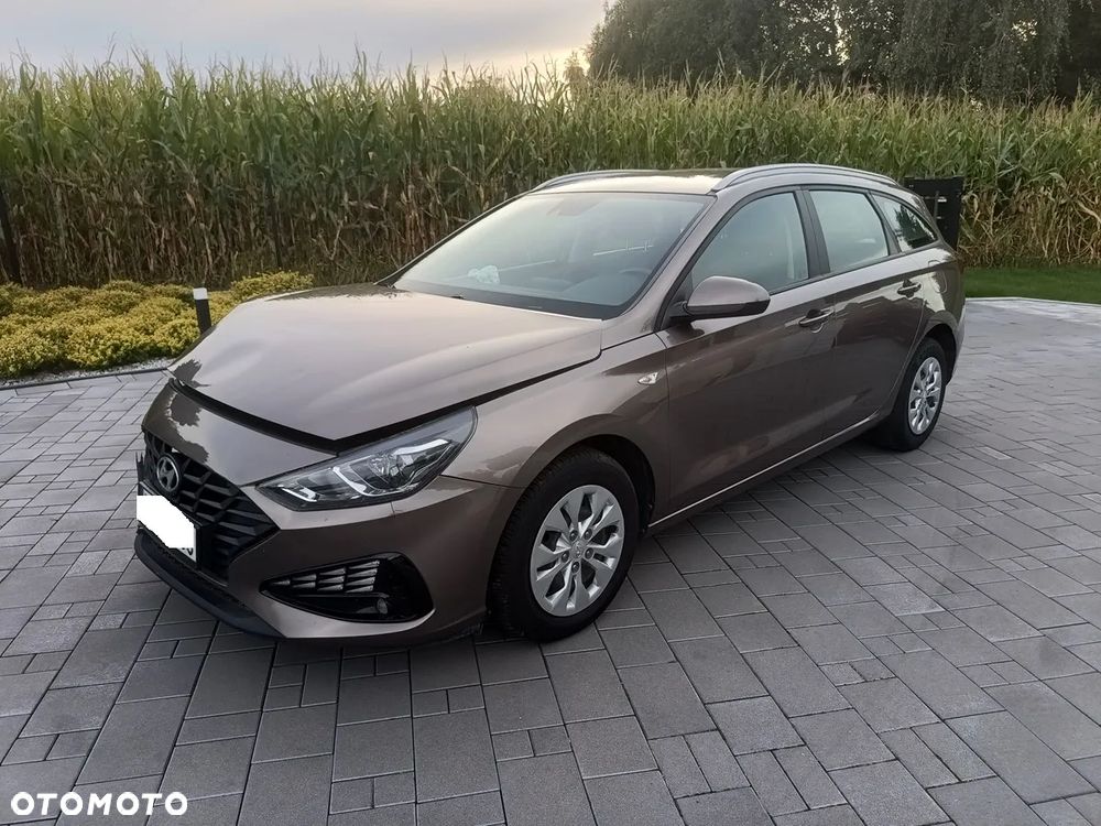Hyundai i30 1.5 DPI Classic +