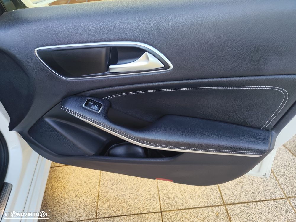 Mercedes-Benz A 200 CDI BE Urban - 13