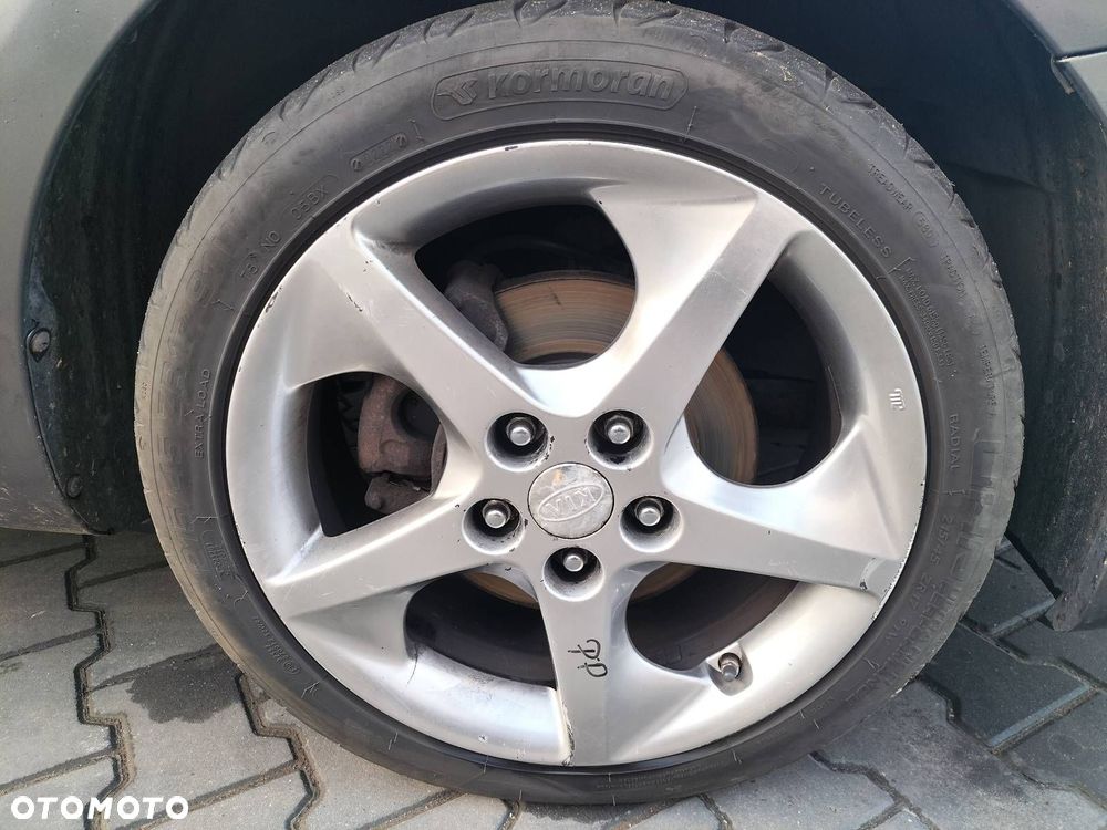 OPONY LETNIE KORMORAN UHP ULTRA HIGH PERFORMANCE 215/45R17 2022R - 2