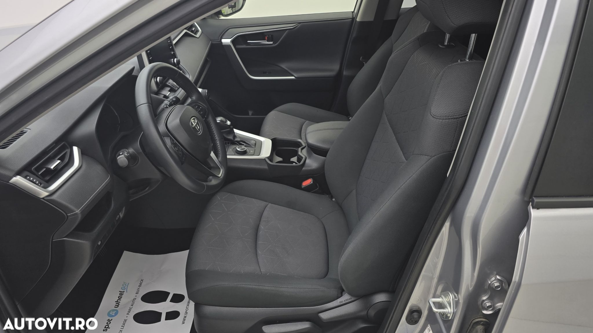 Toyota RAV4 - 12