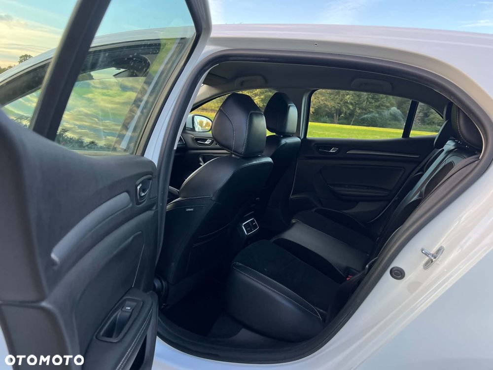 Renault Megane 1.5 Blue dCi Intens - 7