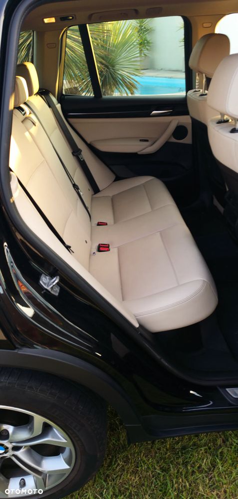 BMW X3 xDrive20d Advantage - 14
