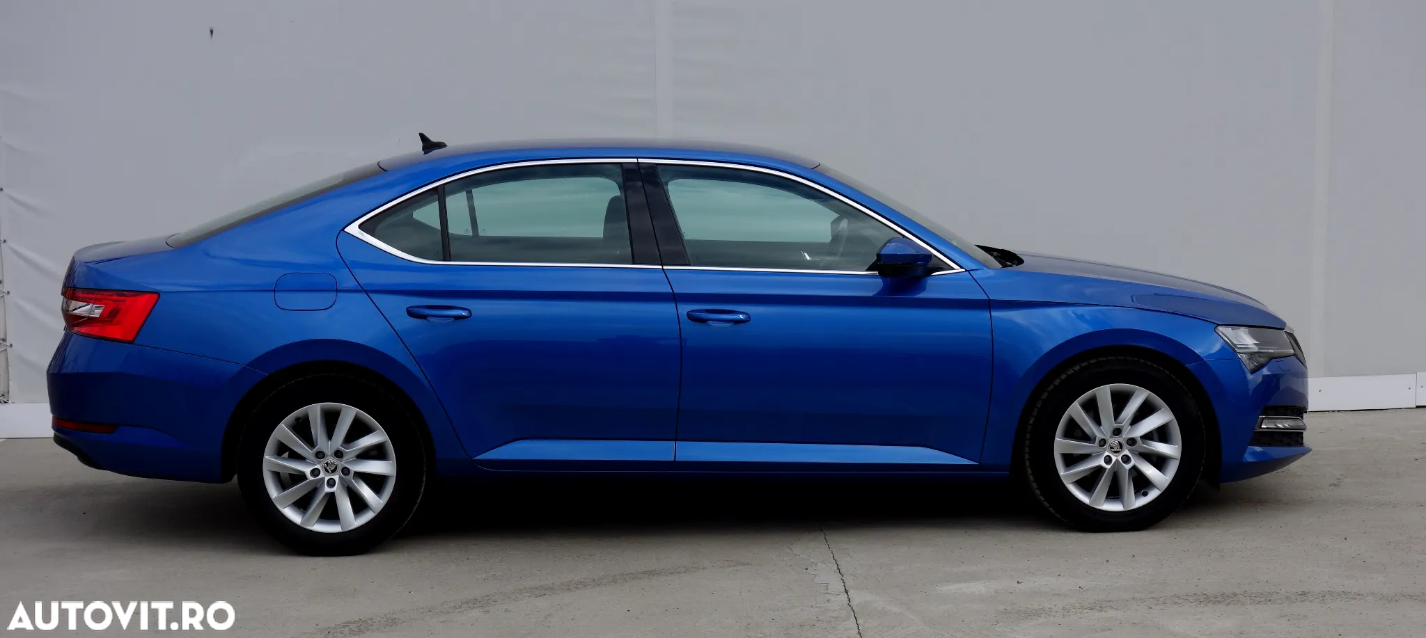 Skoda Superb 2.0 TDI DSG Ambition - 12
