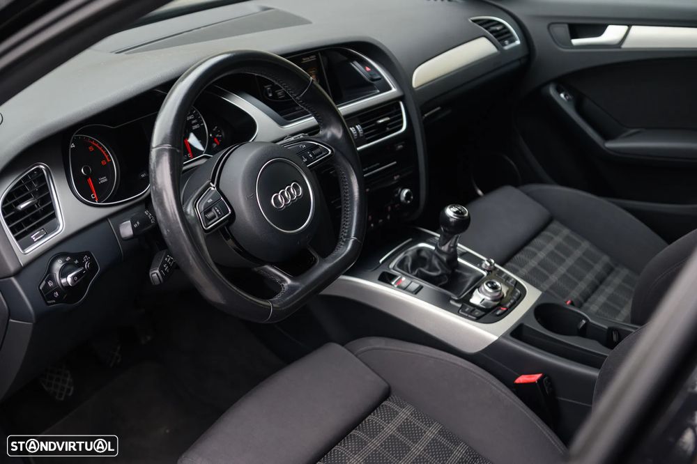 Audi A4 Avant 2.0 TDI Business Line S-line - 14