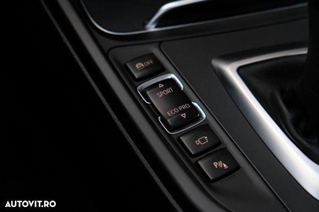 BMW Seria 3 325d Aut. Luxury Line - 26