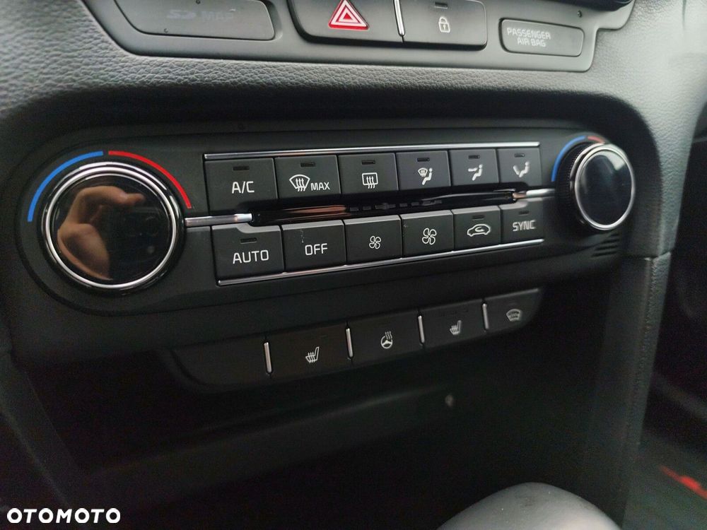 Kia ProCeed - 24