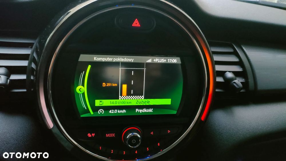 MINI Cooper Standard - 9