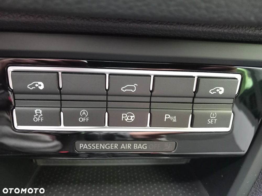 Volkswagen Sharan 2.0 TDI BlueMotion Technology Life - 27