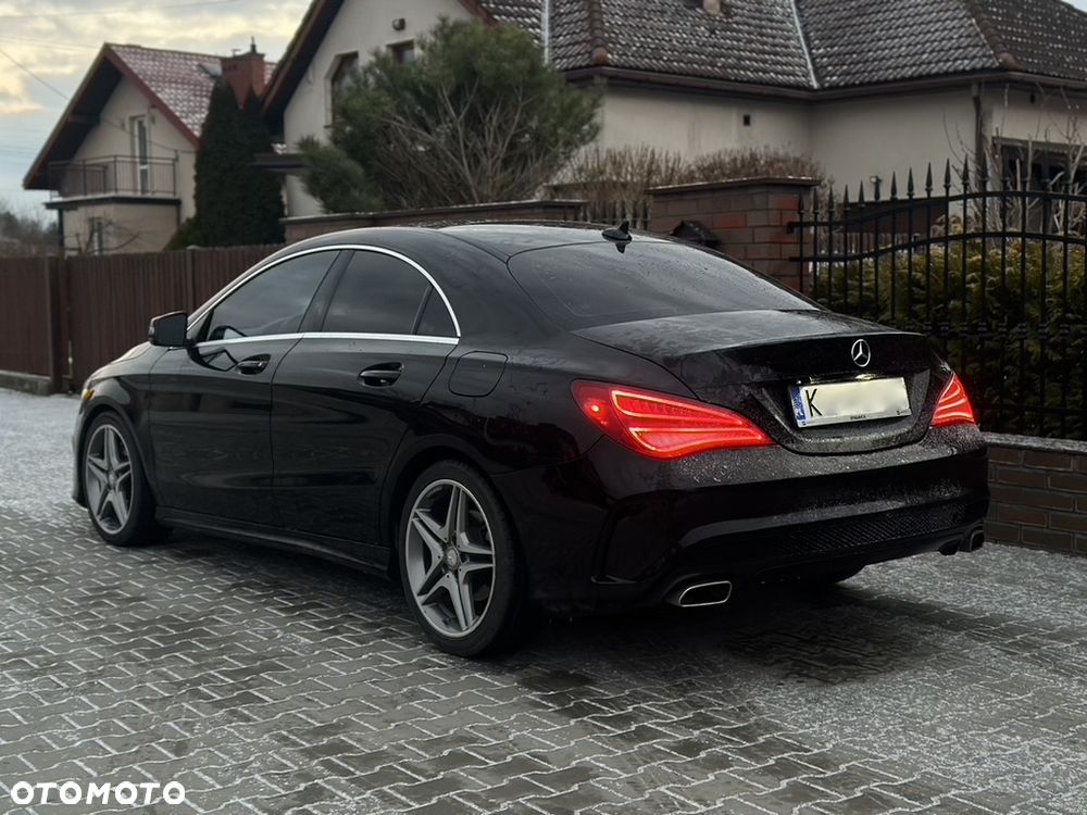 Mercedes-Benz CLA 250 7G-DCT AMG Line - 4