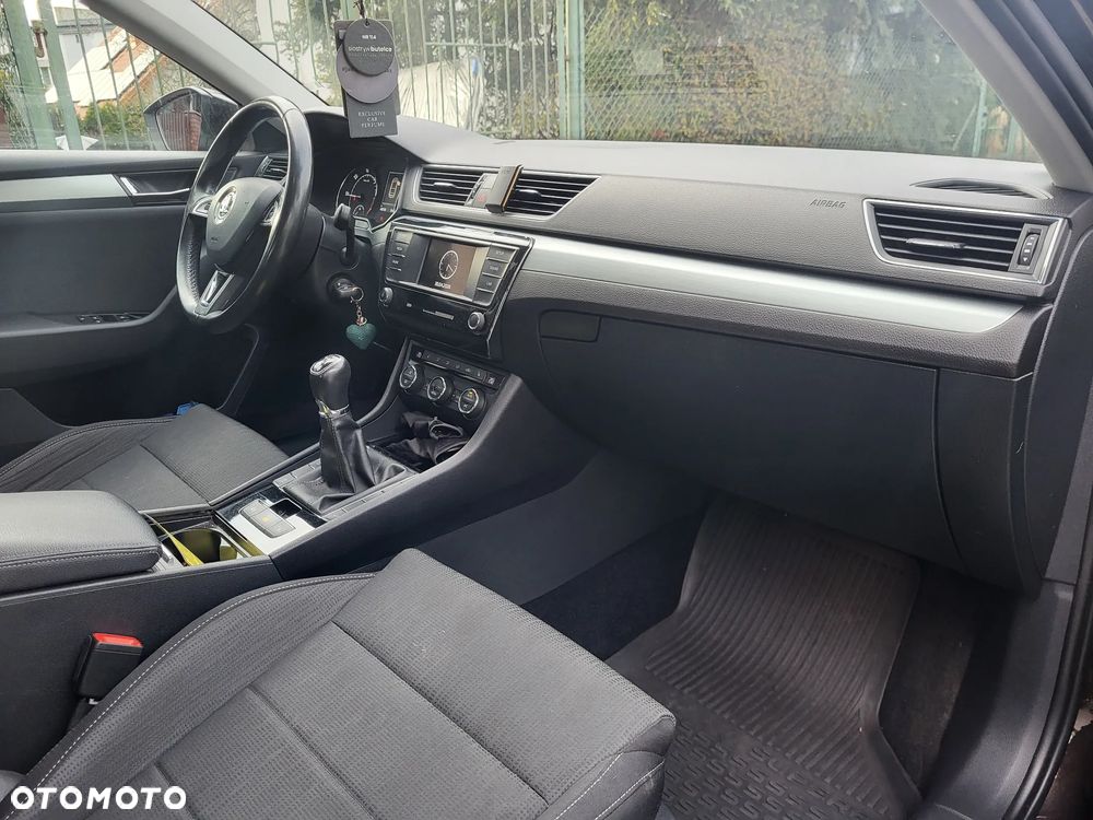 Skoda Superb 2.0 TDI 4x4 Ambition - 9