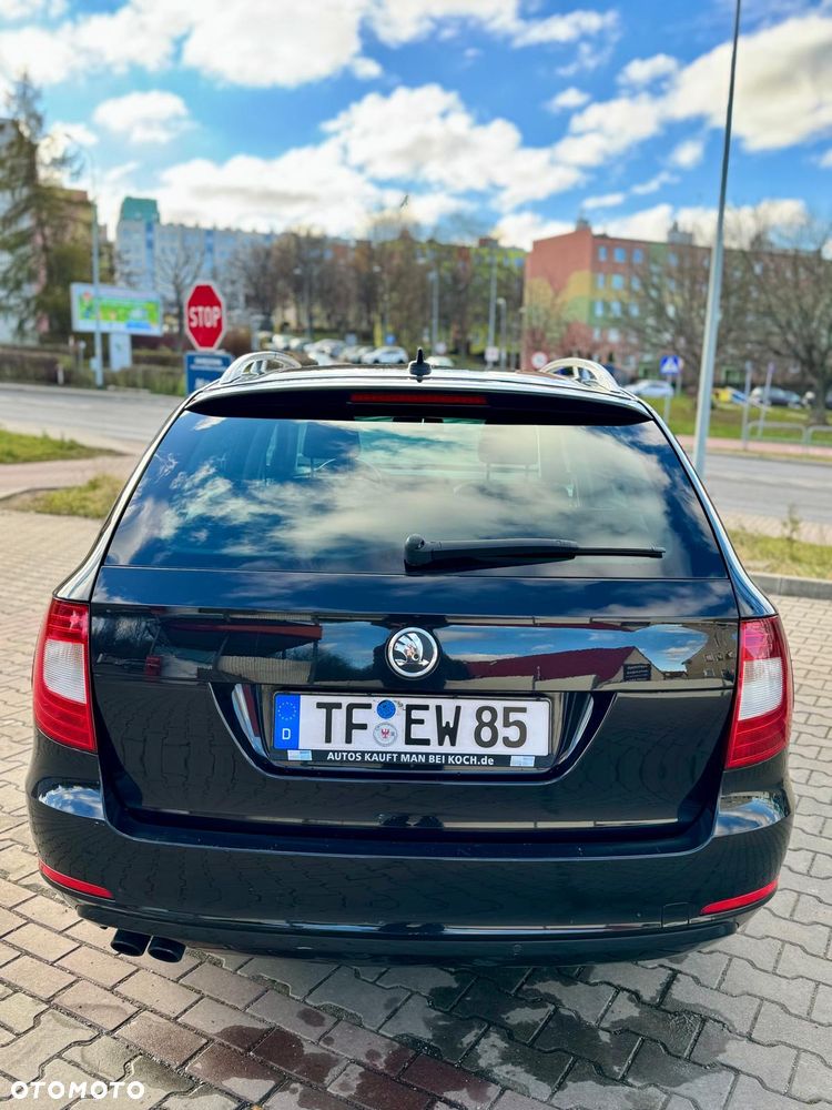 Skoda Superb 2.0 TDI DSG FAMILY - 5