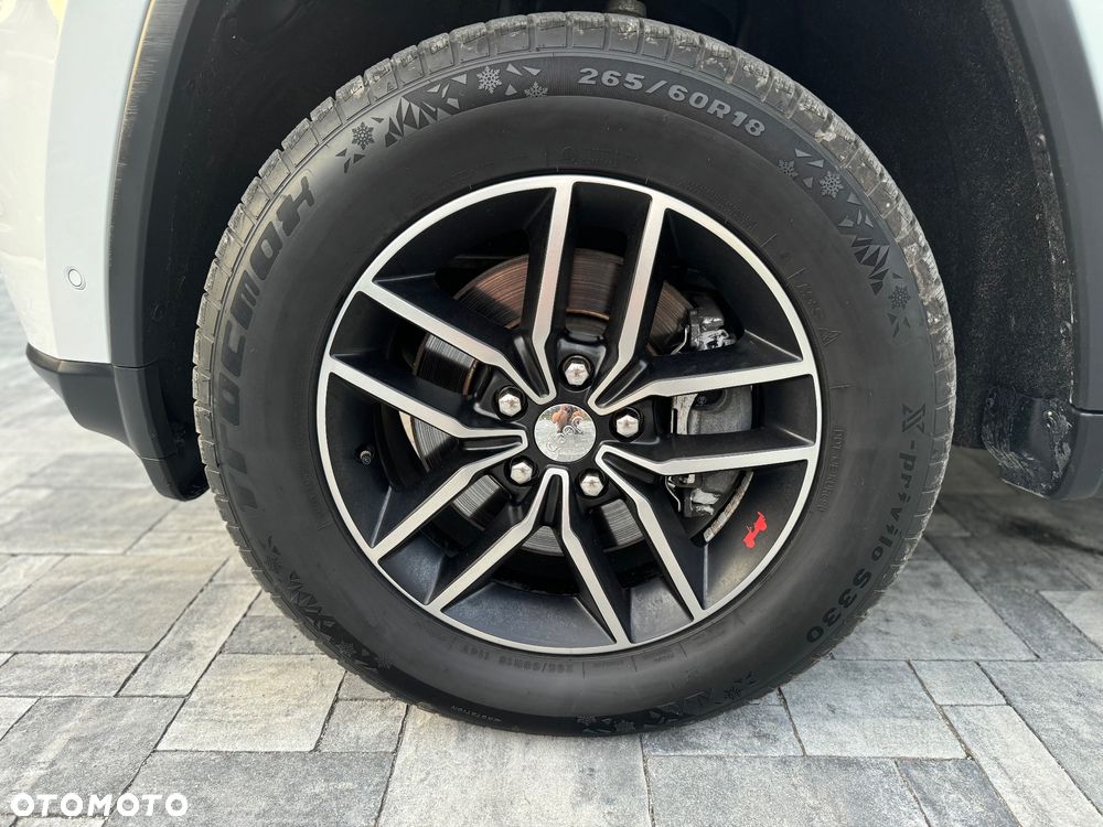 Jeep Grand Cherokee - 18