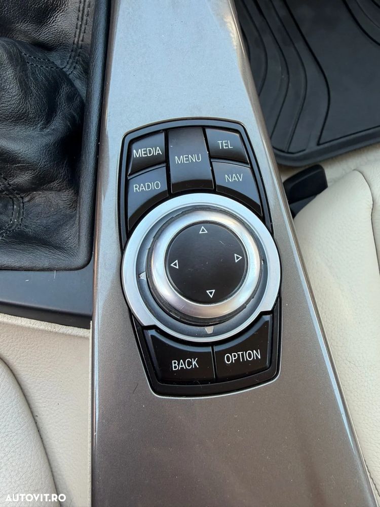 BMW Seria 3 320d xDrive - 18