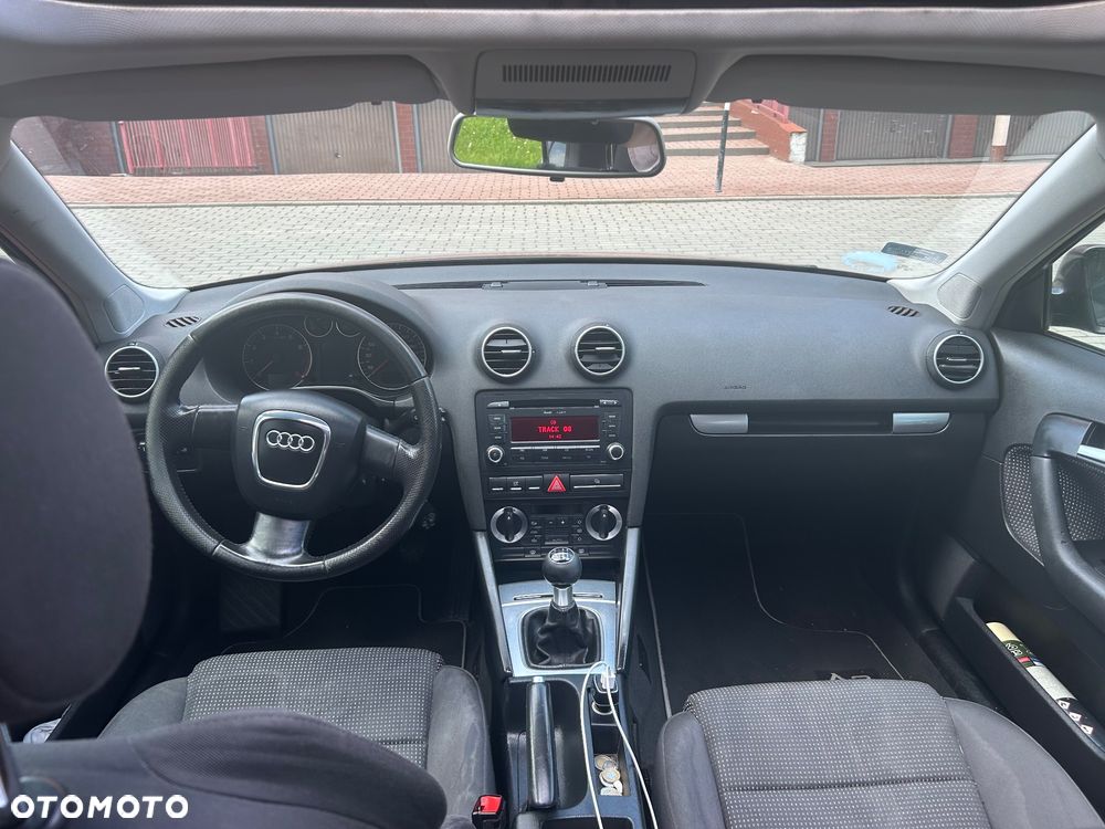Audi A3 1.8T FSI Ambiente - 14