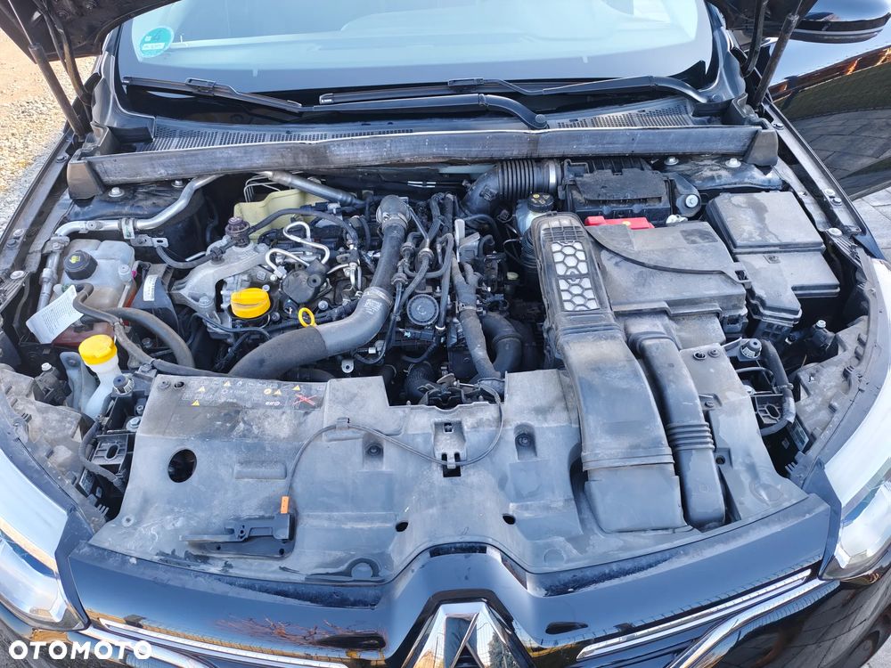 Renault Megane ENERGY TCe 140 EDC LIMITED - 18