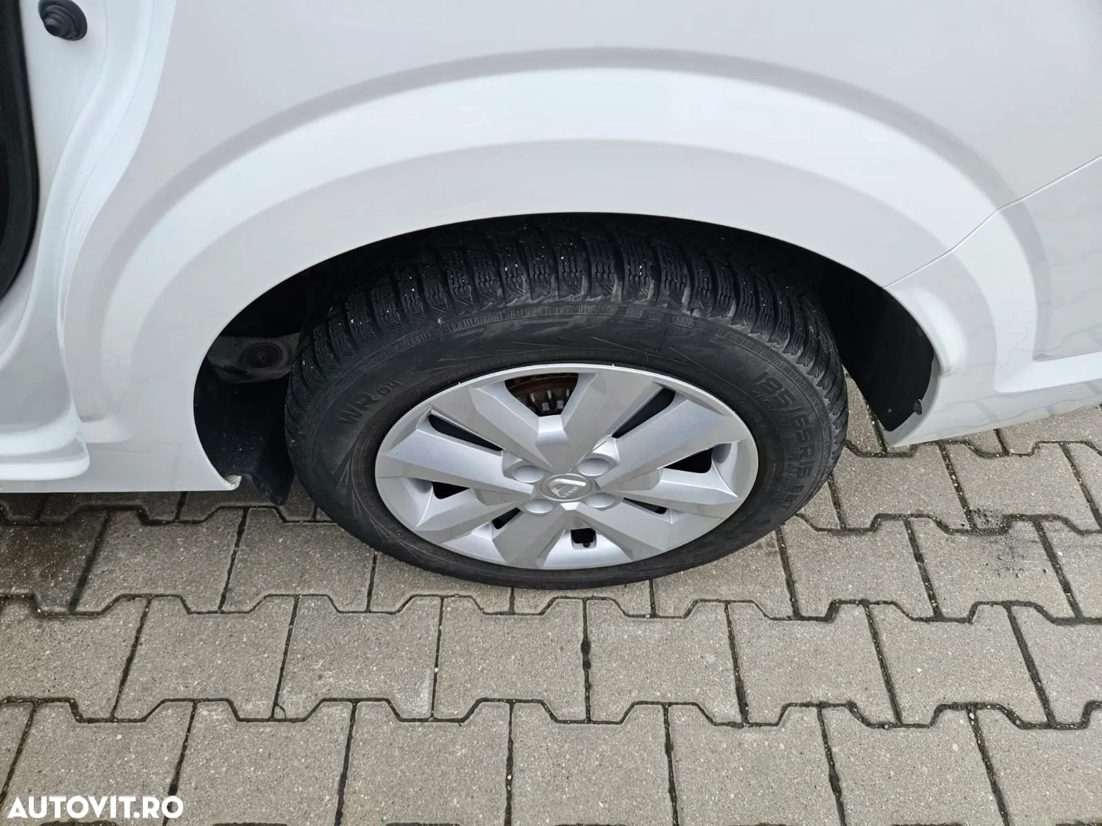 Dacia Logan TCe 90 MT6 Comfort - 5