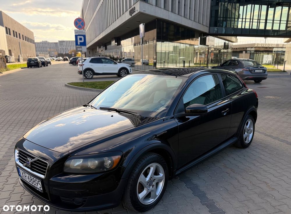 Volvo C30 2.0D Momentum - 1