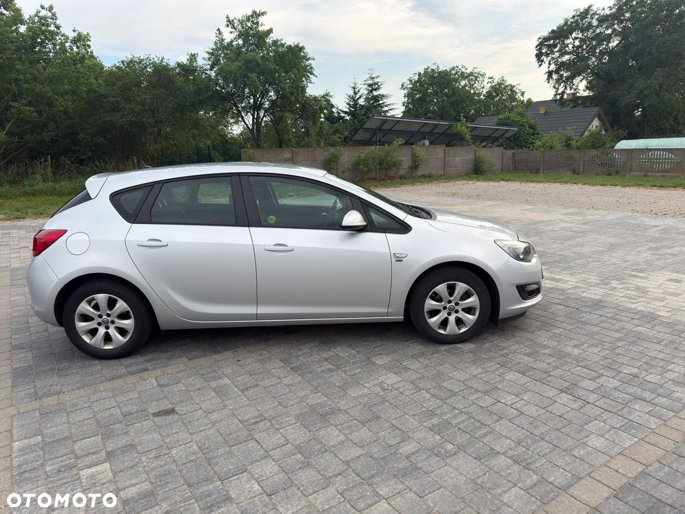 Opel Astra - 9