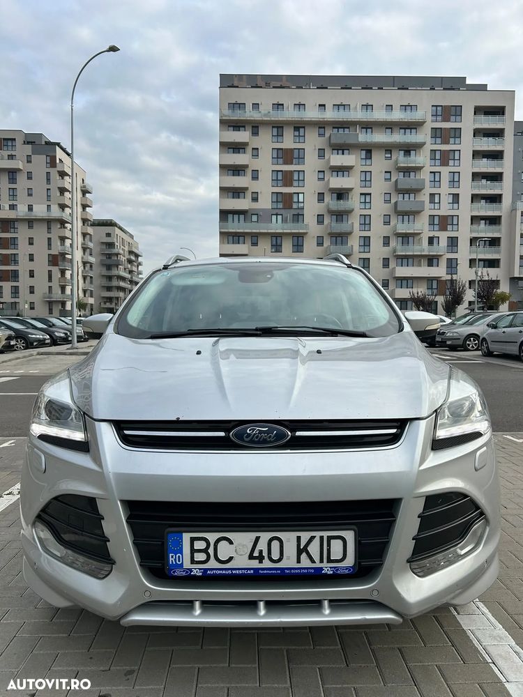 Ford Kuga 2.0 TDCi Powershift 4WD Titanium - 3