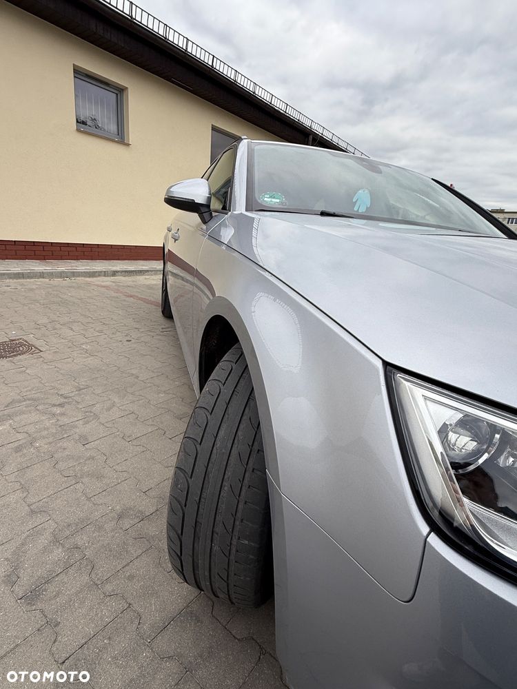 Audi A4 Avant 2.0 TDI S tronic - 17