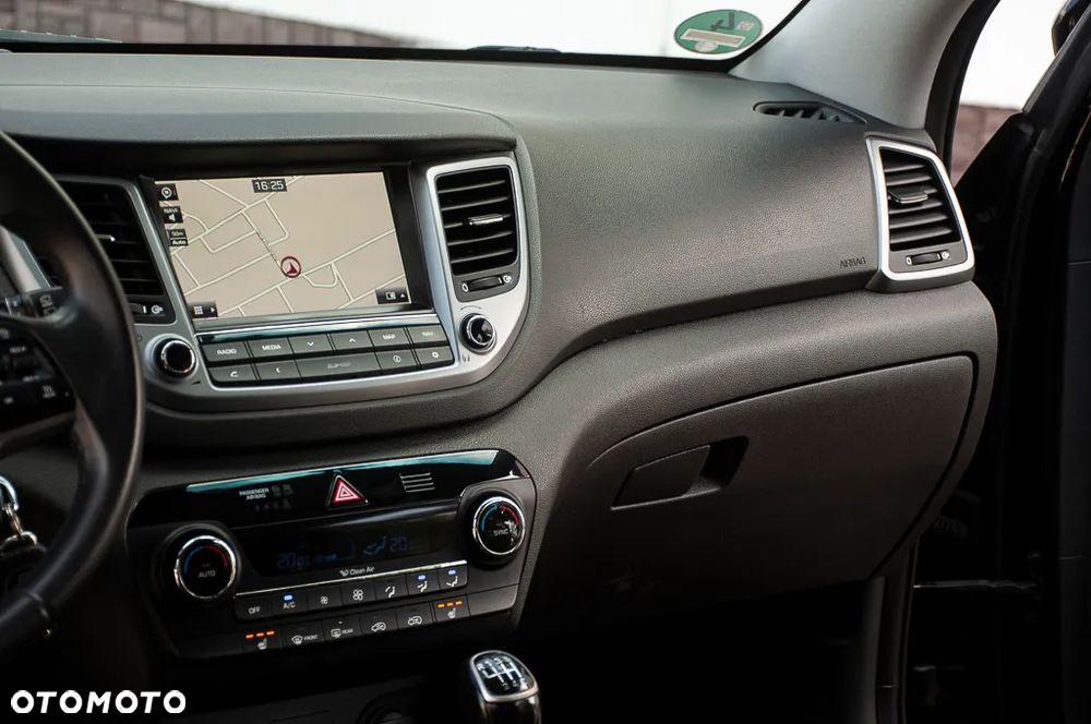 Hyundai Tucson 1.6 GDi 2WD Trend - 32