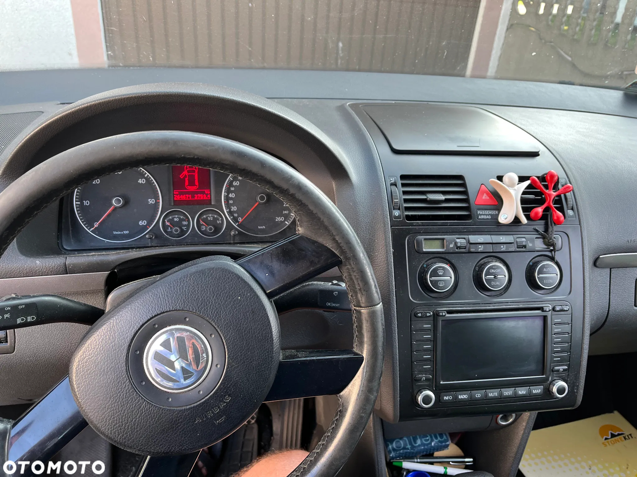 Volkswagen Touran - 5