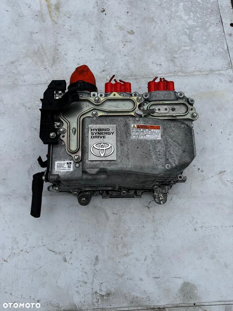 Konwenter Inwerter Falownik Toyota Yaris III Lift 1.5 Hybryda G9200-52033 G9201-52013 - 2