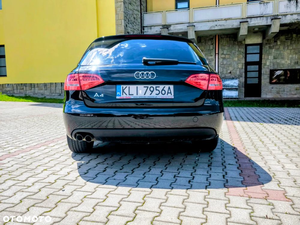 Audi A4 Avant 2.0 TDI DPF multitronic Attraction - 4