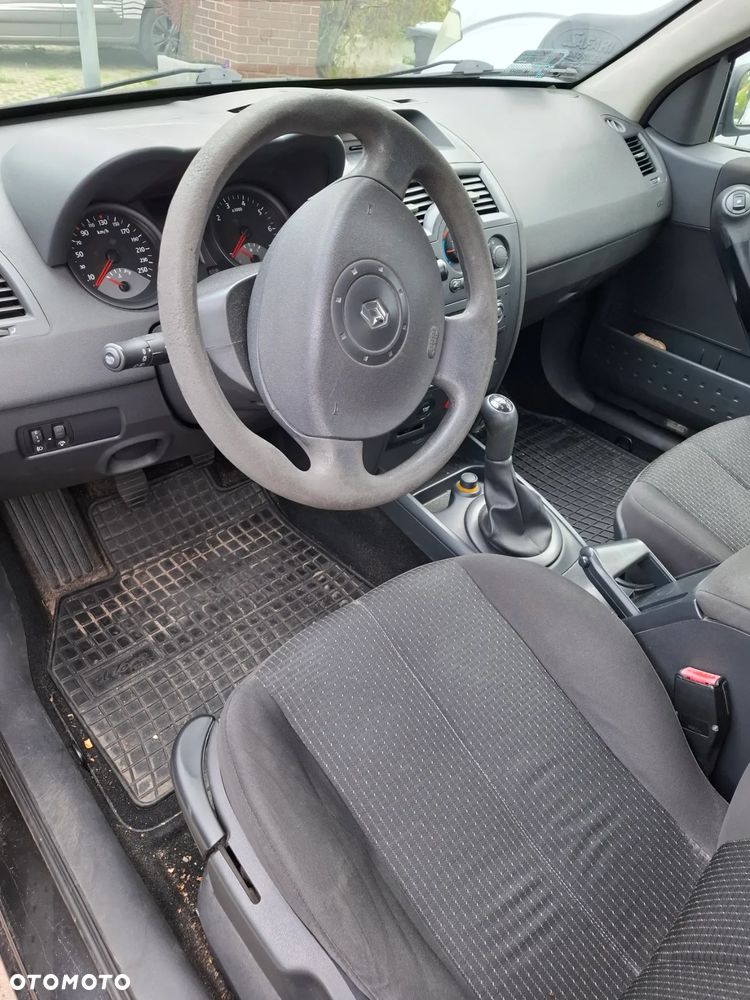 Renault Megane 1.4 Confort Expression - 5