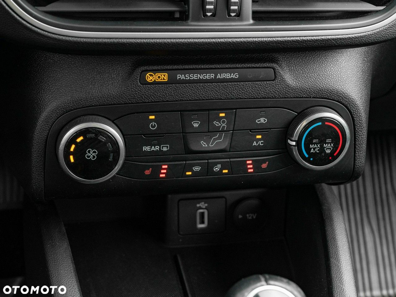 Ford Focus 1.5 EcoBlue Connected - 19