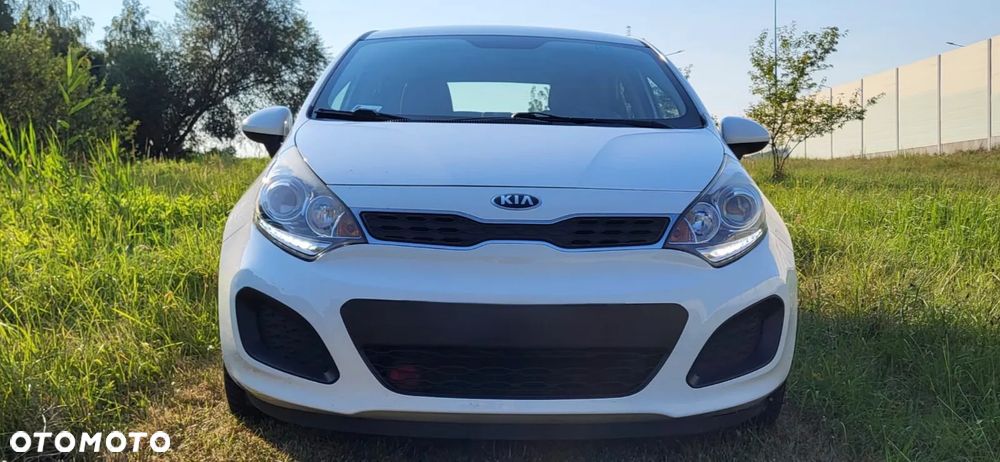 Kia Rio 1.4 L - 3