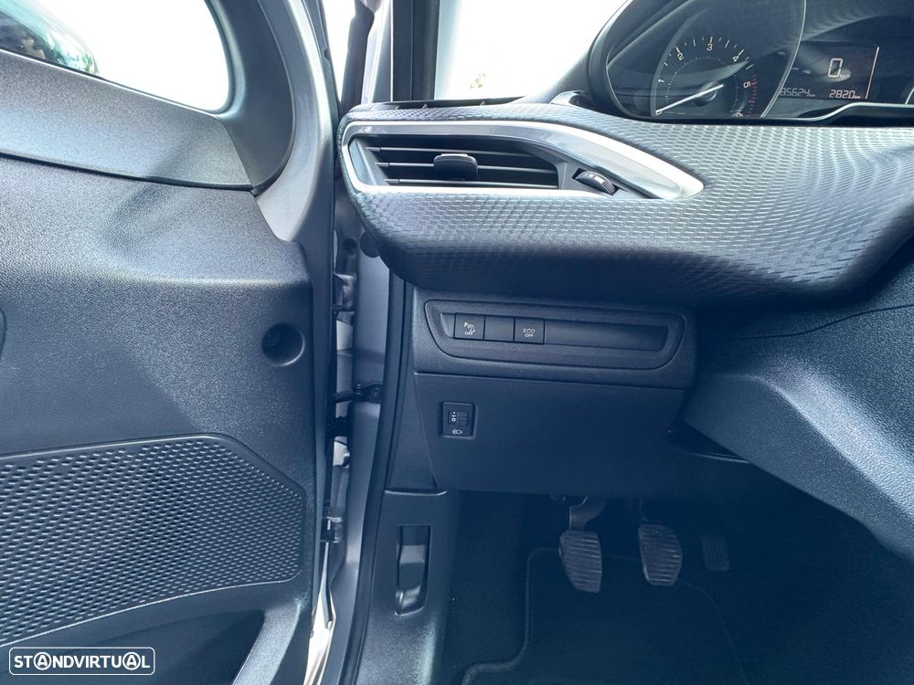 Peugeot 208 1.5 BlueHDi Signature - 8