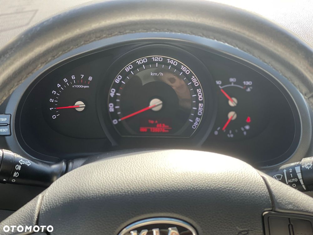 Kia Sportage 2.0 CVVT 4WD Spirit - 14