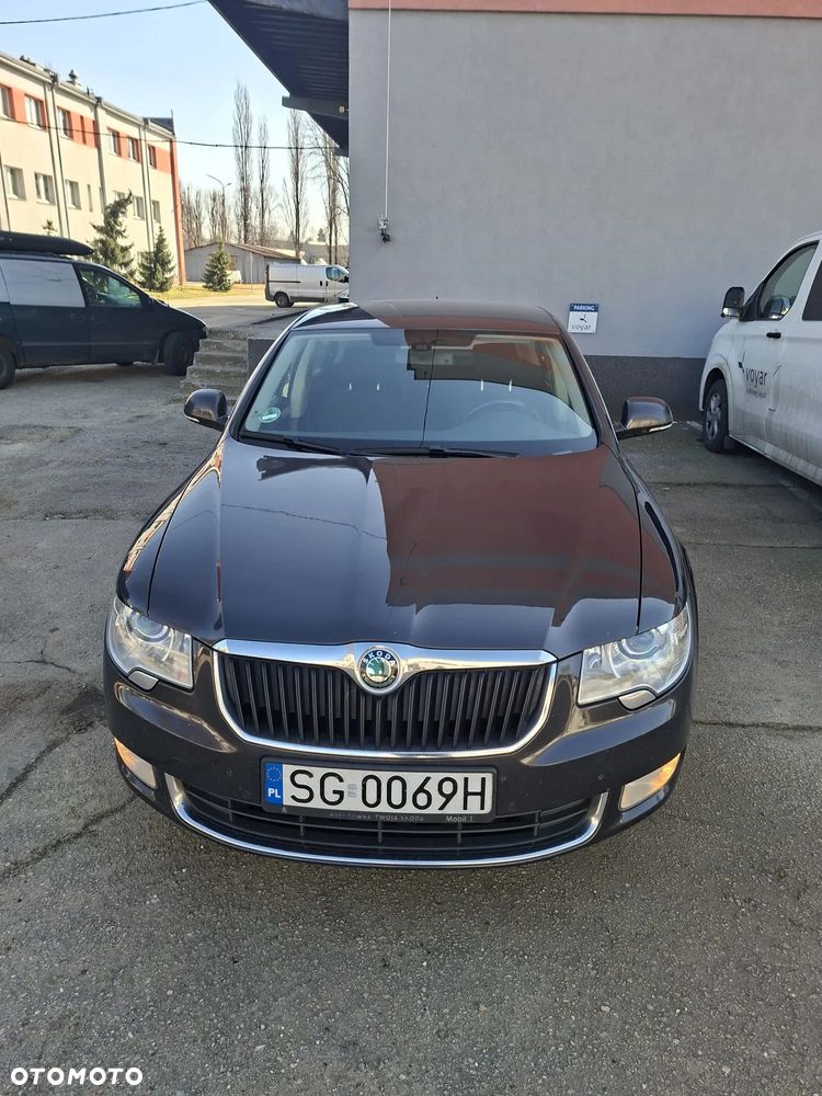 Skoda Superb 2.0 TDI Platinum DSG - 1