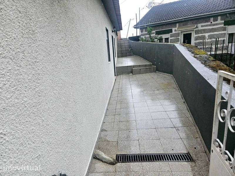 Casa T2 para alugar - Grande imagem: 2/8