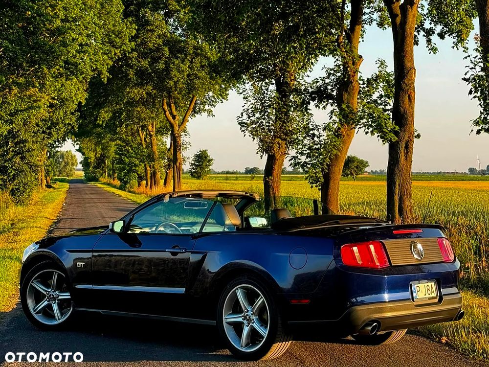 Ford Mustang - 5