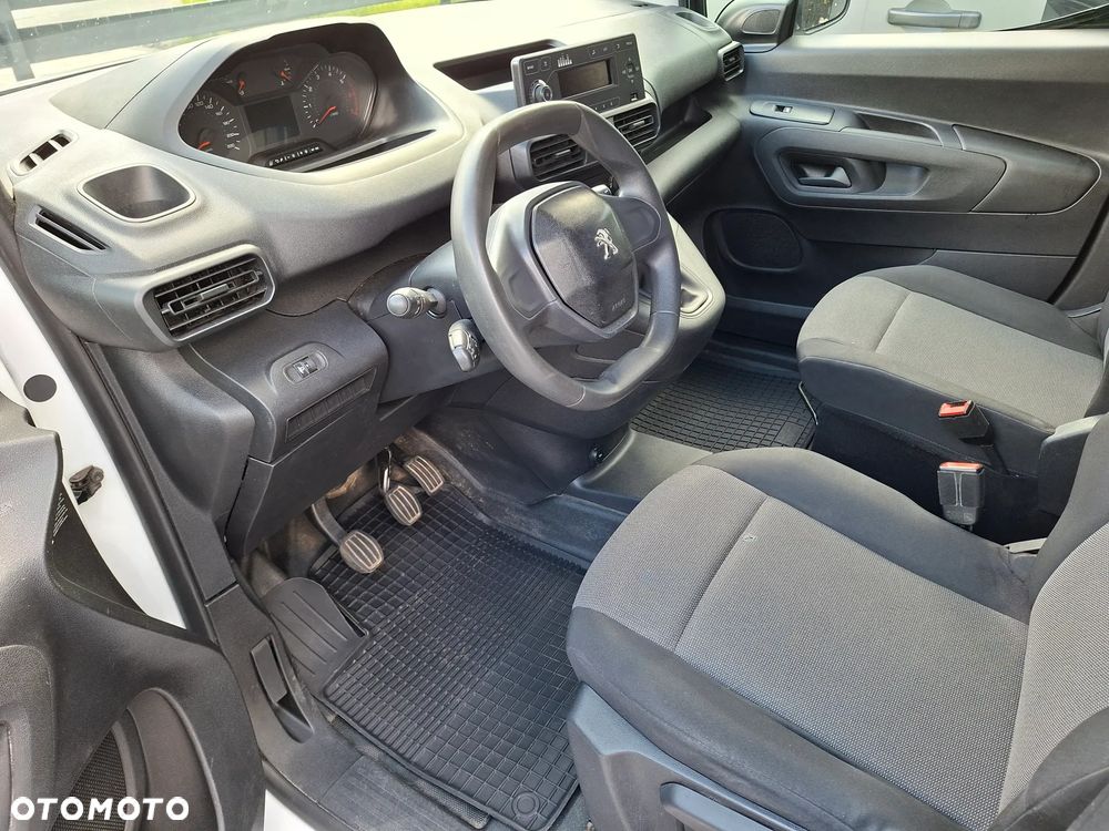 Peugeot Partner - 11