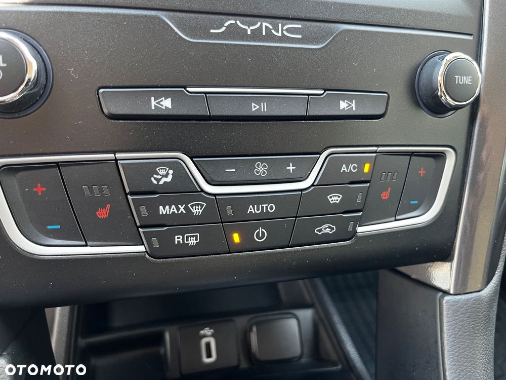 Ford Mondeo - 20