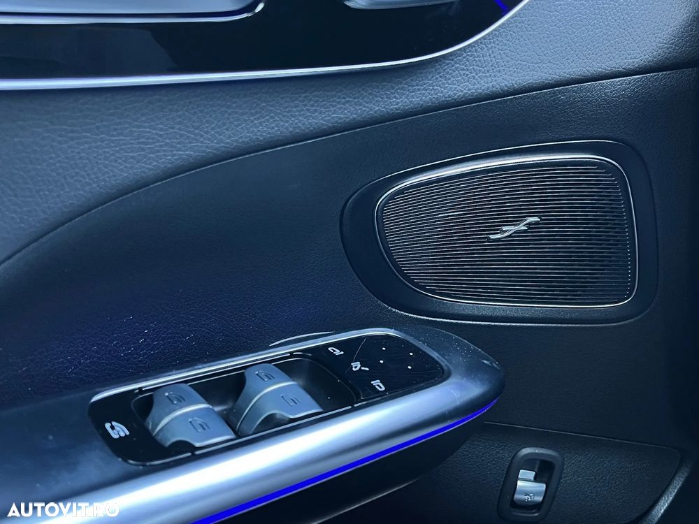 Mercedes-Benz C 300 4MATIC 9G-TRONIC - 22