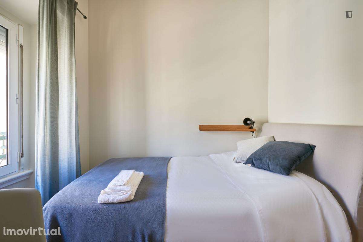 Quarto - localizado em Entrecampos Lisbon - Grande imagem: 5/57