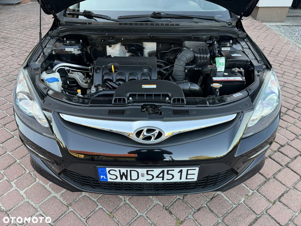Hyundai i30 i30cw 1.4 blue Comfort - 37