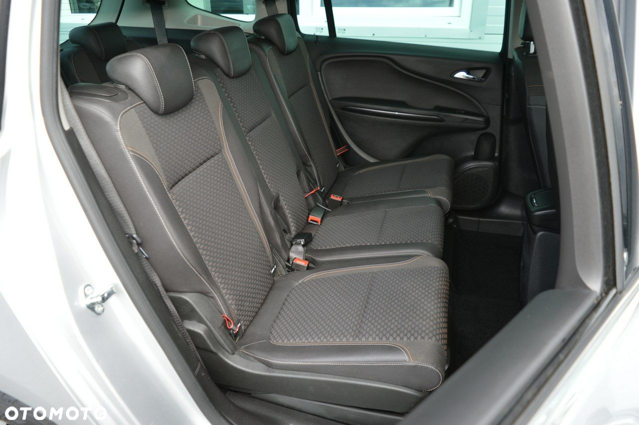 Opel Zafira 1.6 CDTI Enjoy - 28