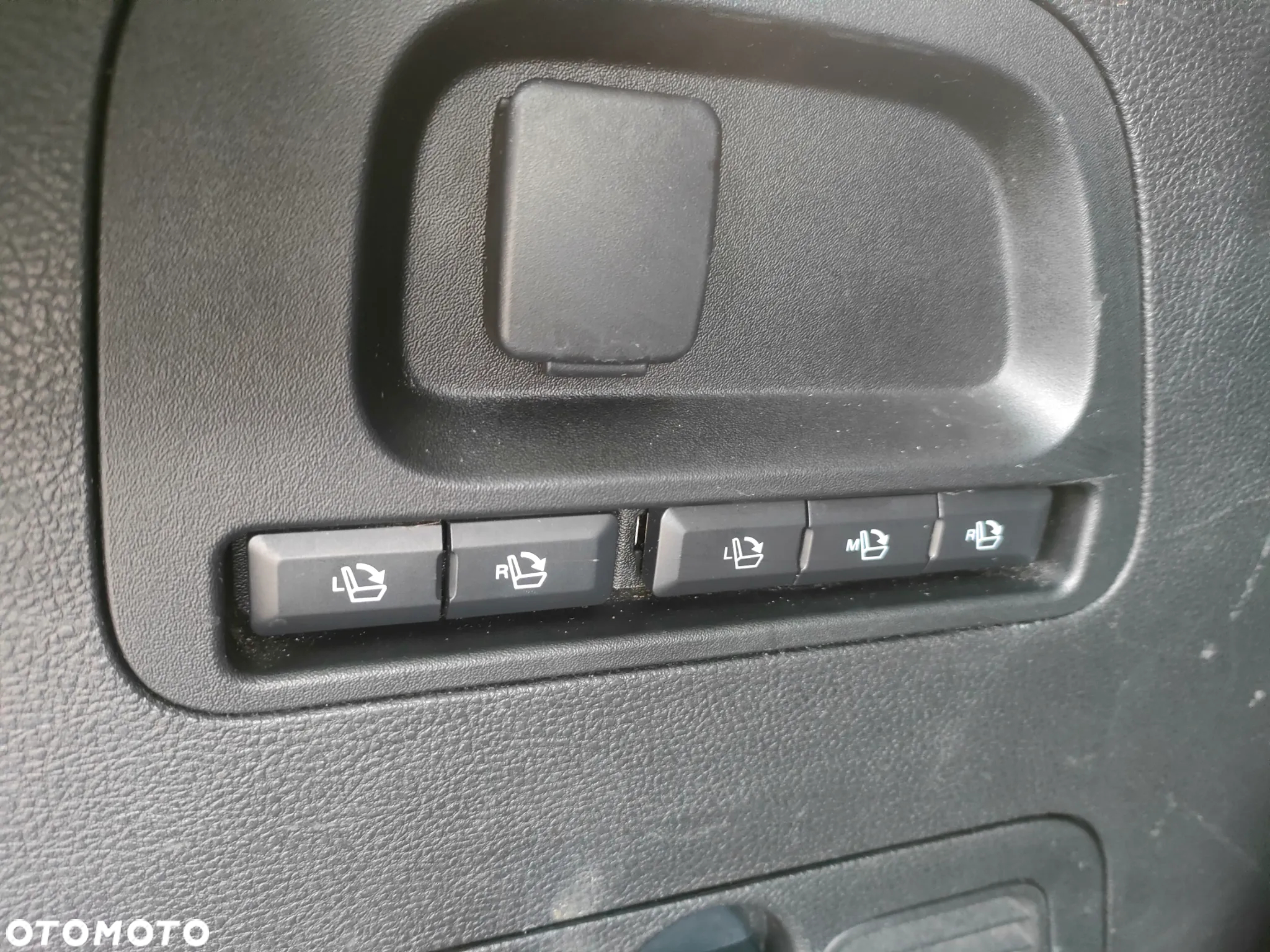 Ford S-Max 2.0 EcoBlue Titanium - 34