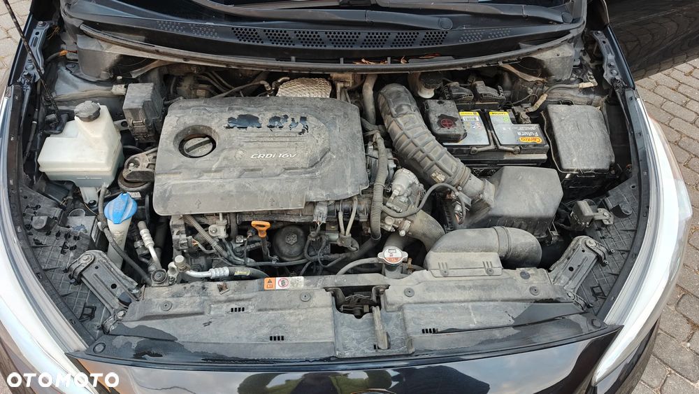 Kia Ceed 1.6 CRDi 136 ISG Spirit - 13
