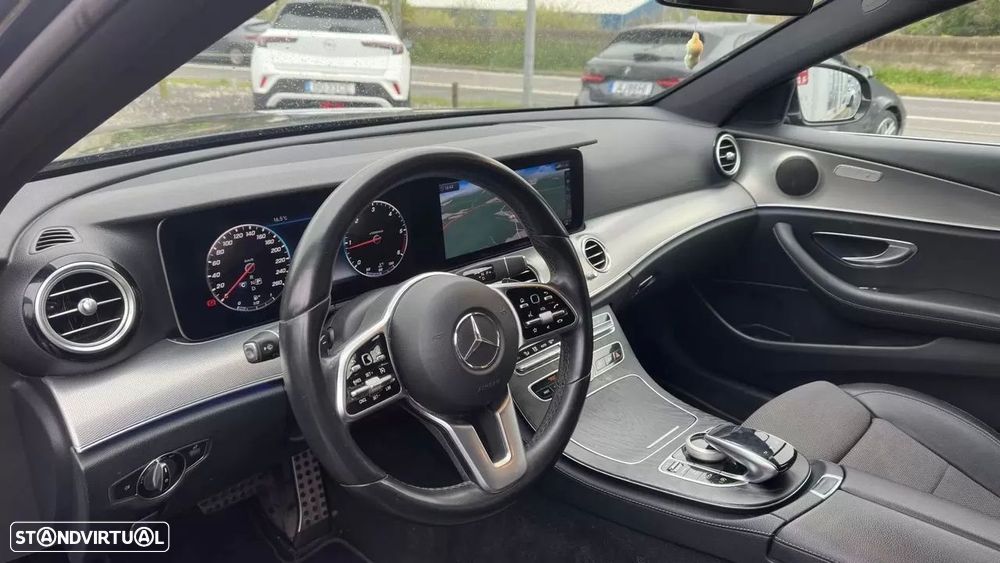 Mercedes-Benz E 220 - 21