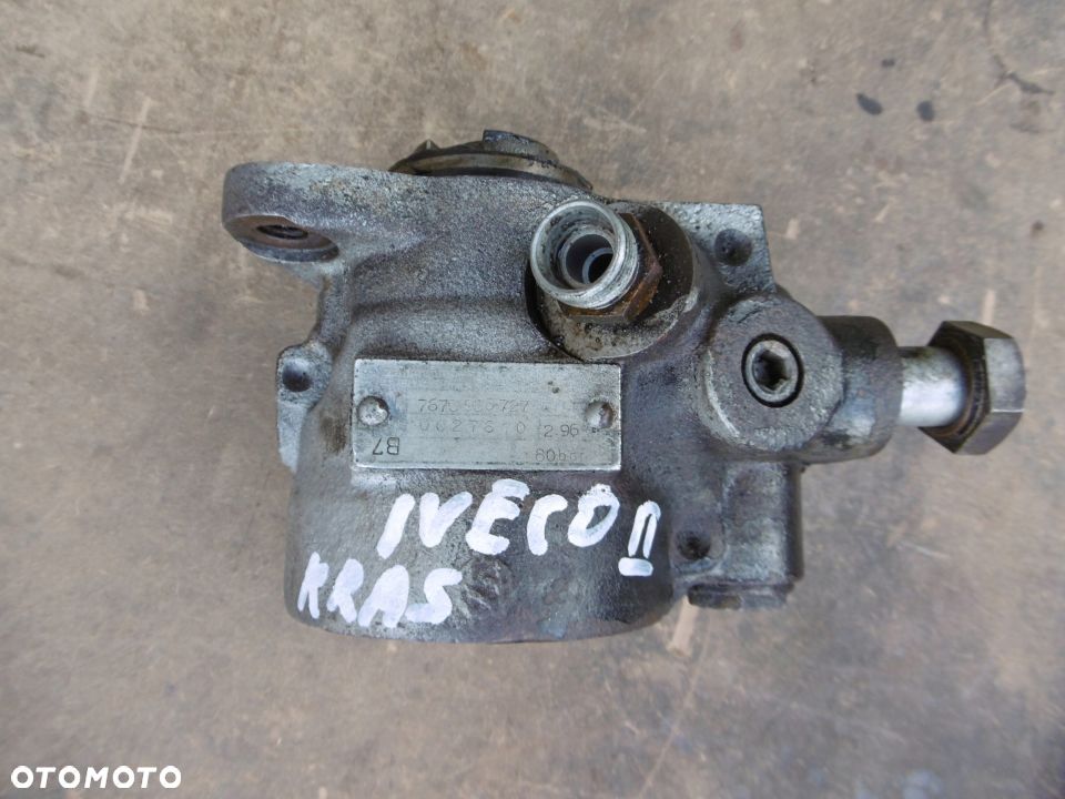 POMPA WSPOMAGANIA IVECO II 2.5 2.8 D TD - 1