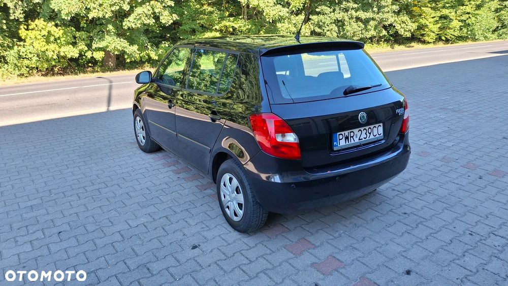 Skoda Fabia 1.2 HTP Ambiente - 9