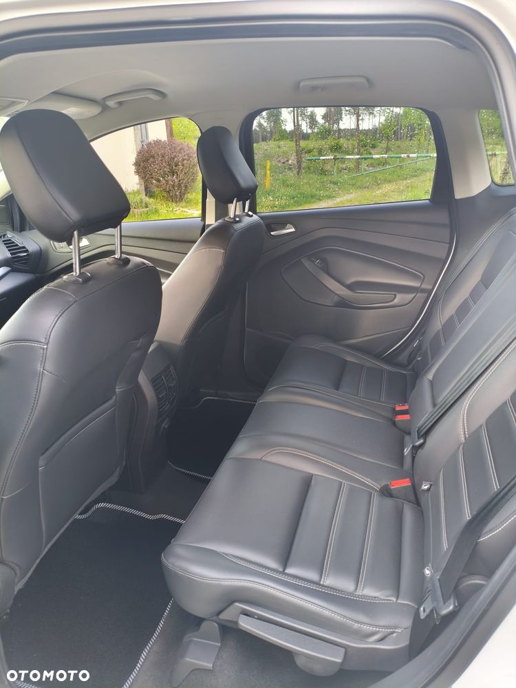 Ford Escape 2.0 EcoBoost AWD Titanium - 13