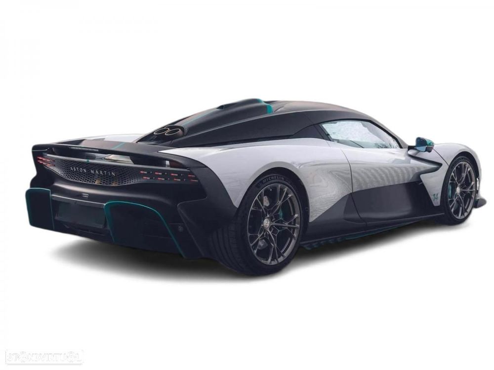 Aston Martin Valhalla - 6